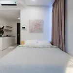 Minimalist Apartment Rivergate