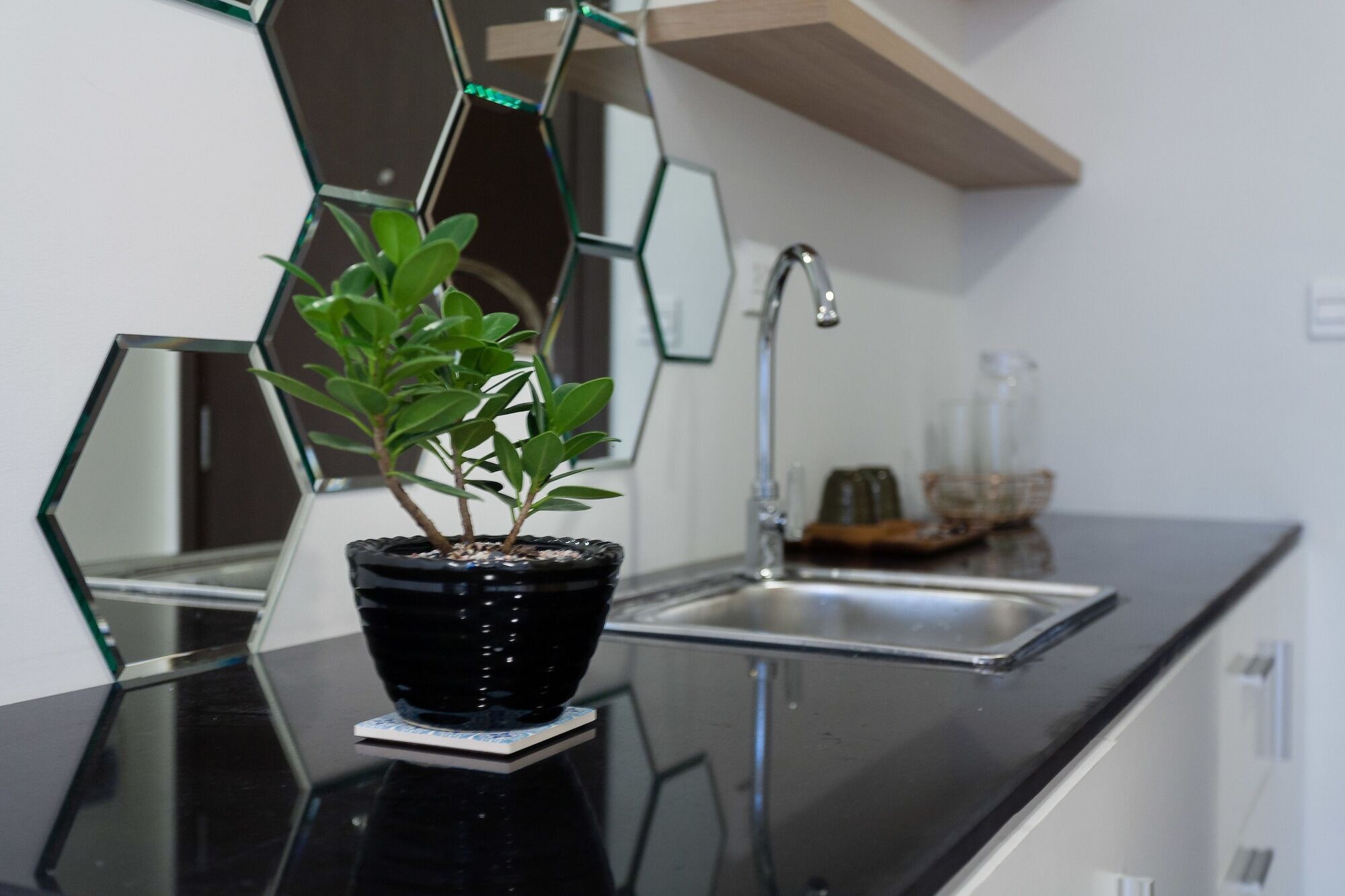 Minimalist Rivergate Apartment